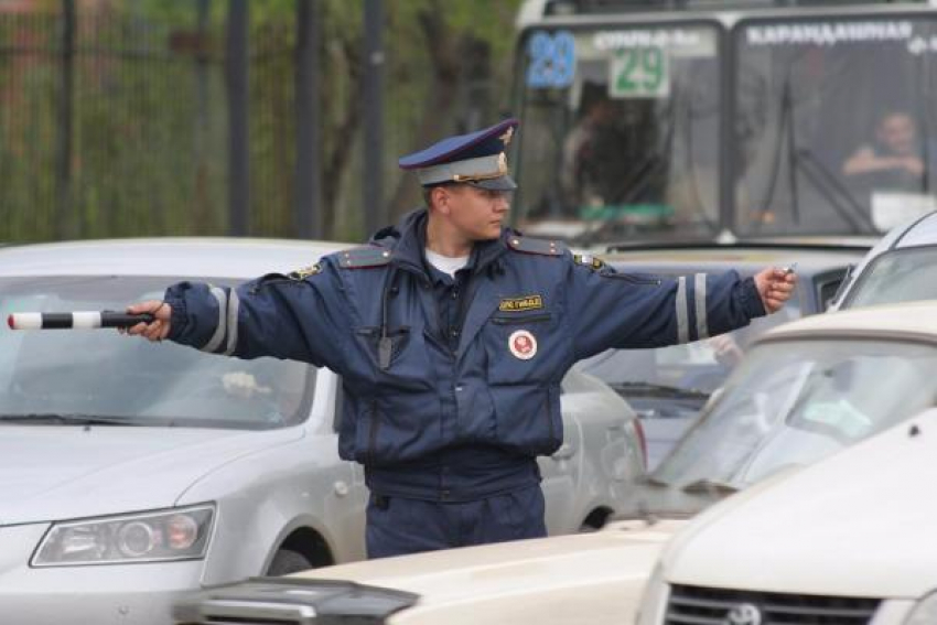Центр Таганрога временно освободят от транспорта