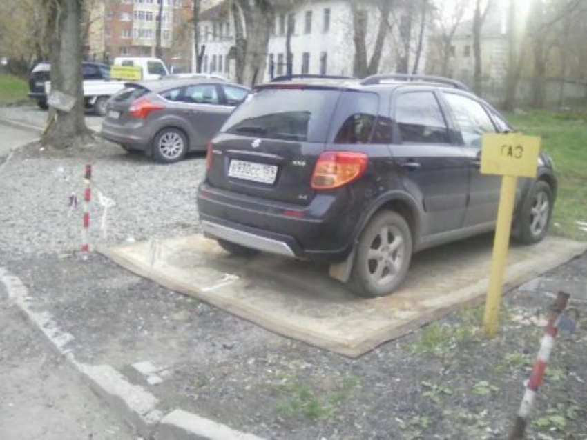 Бесстрашный автолюбитель – камикадзе был замечен в Таганроге