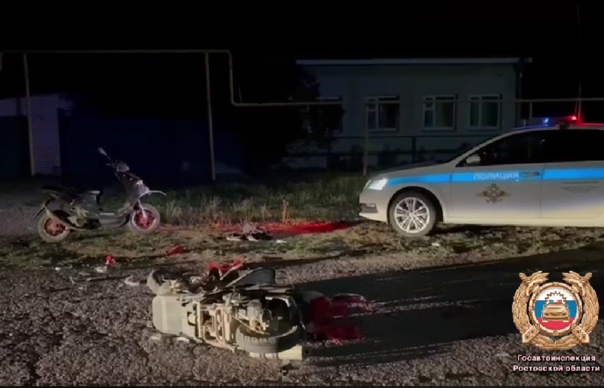 Столкновение и госпитализация: подростки на мопедах не разминулись на дороге под Таганрогом