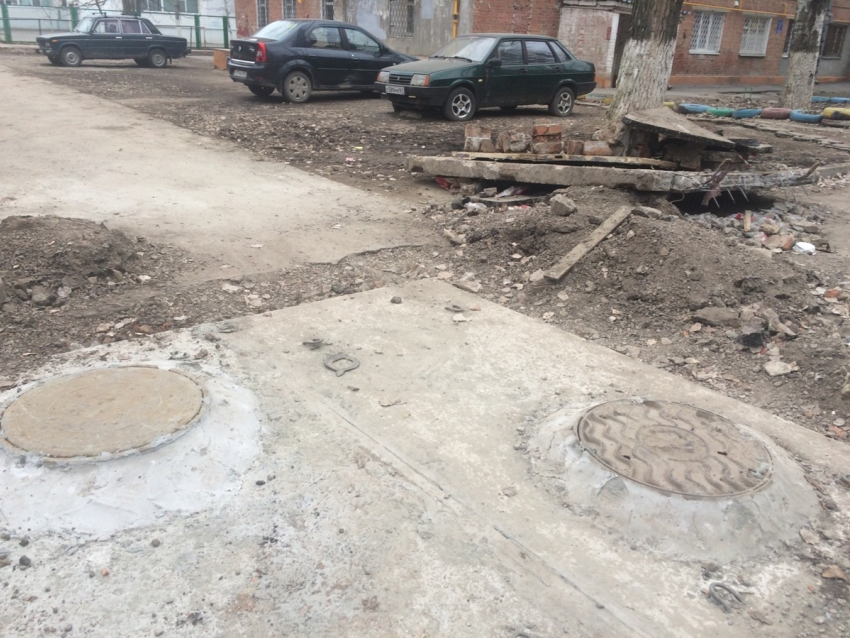 В Таганроге разрытие устранили, но почему-то о мусоре забыли