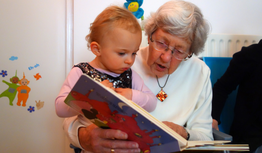 Поздравляем таганрожцев серебряного возраста с Днём пожилых людей