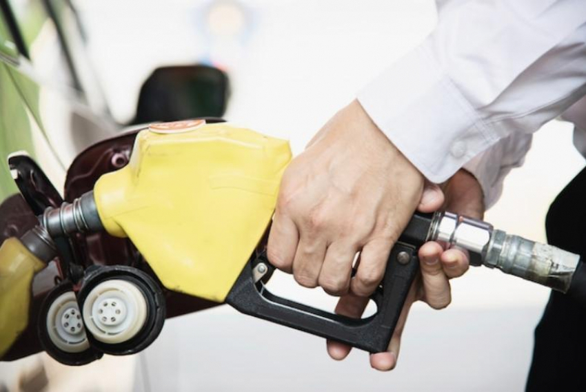 Медленно, но верно: цены на бензин в Таганроге и Ростовской области продолжают расти