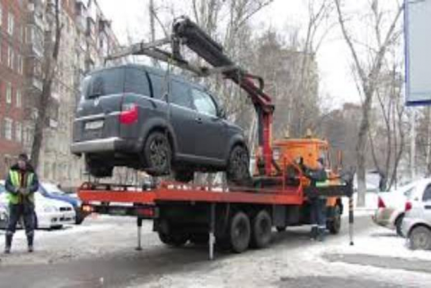 За неделю на таганрогскую штрафстоянку привезли 41 автомобиль