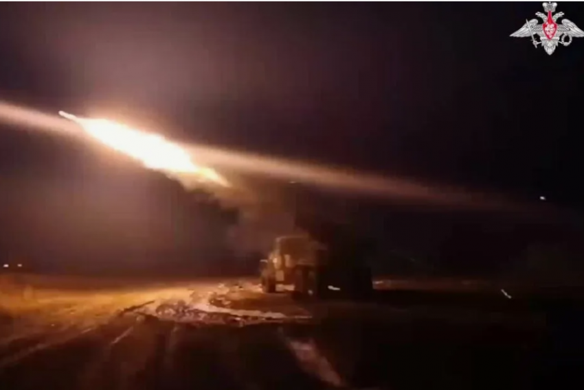 Взрывы, пожар, сирены: наши ПВО отбили нападение ВСУ на Таганрог - атака дронов