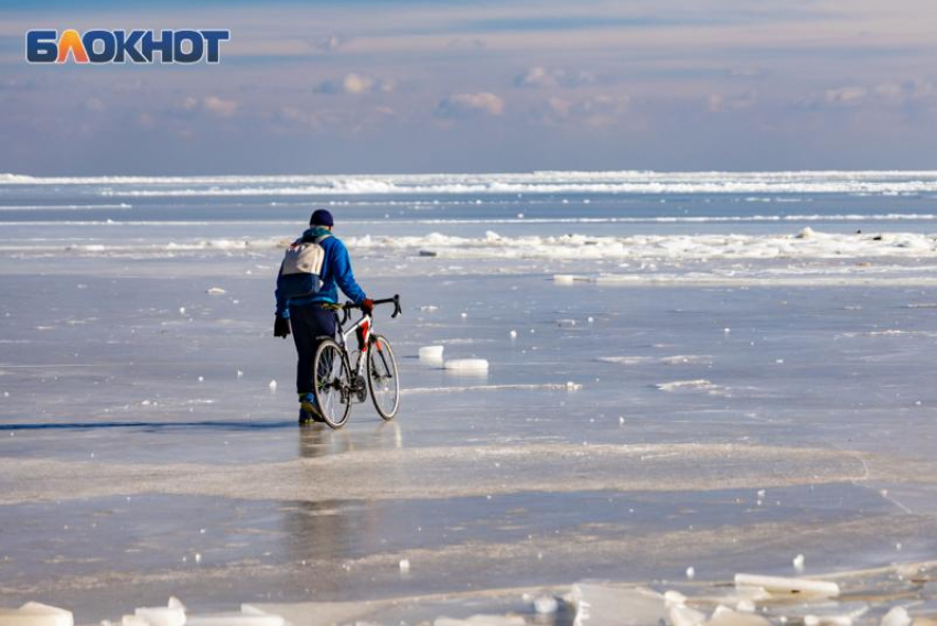 Таганрогский залив пока не готов к прогулкам
