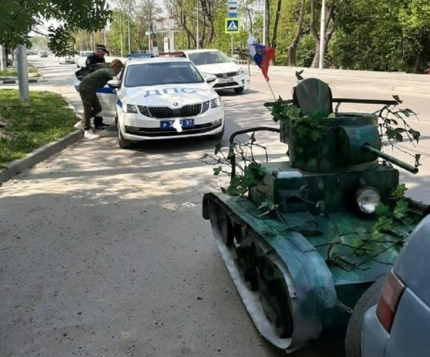 «Лишить нельзя штрафовать» - таганрожцу смягчили наказание за бутафорский танк