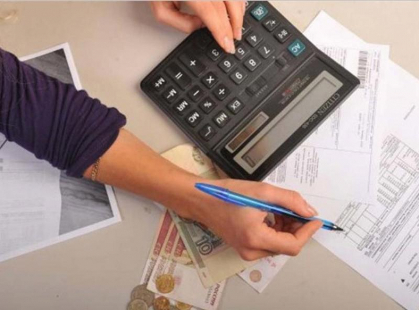 Таганрожцам напомнили о важности своевременной оплаты коммунальных услуг