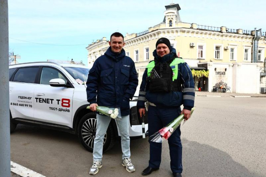 “Цветочный патруль” на улицах Таганрога 