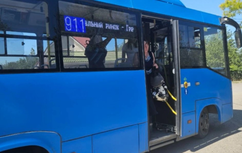 Таганрожцы смогут оплатить проезд в автобусах картой, даже если не будет связи