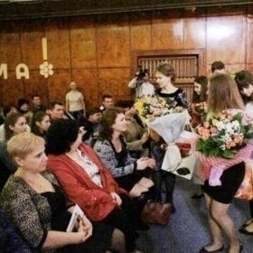 В Воскресенье жители Таганрога отметили  День матери