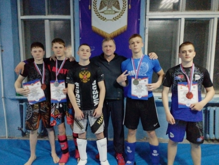 Таганрогские бойцы триумфально выступили на чемпионате области