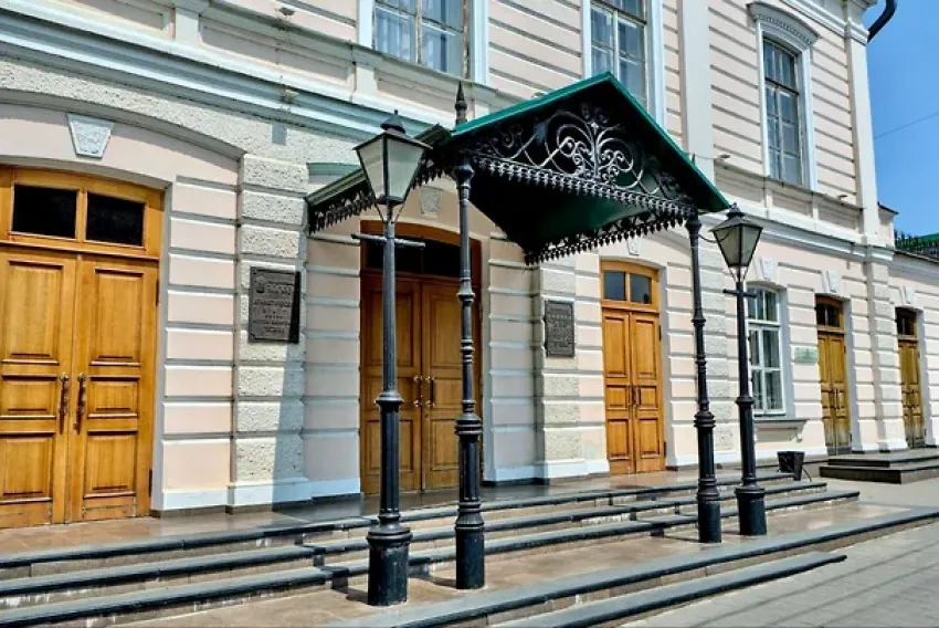 Реновация Таганрогского театра имени Чехова обходится в сотни миллионов