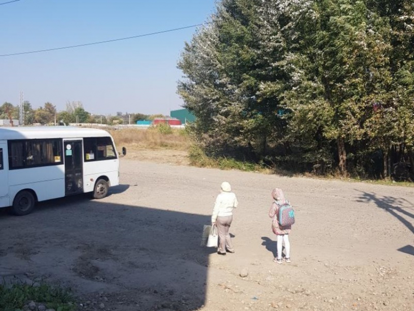 "Мы все стоим на улице, на жутчайшем ветре": таганрожцы снова возмущаются сервисом в маршрутках