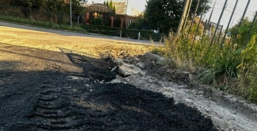 «Просто бросили и ушли»: таганрожцы в шоке от «ремонта» на перекрестке Ломоносова и Яблочкина
