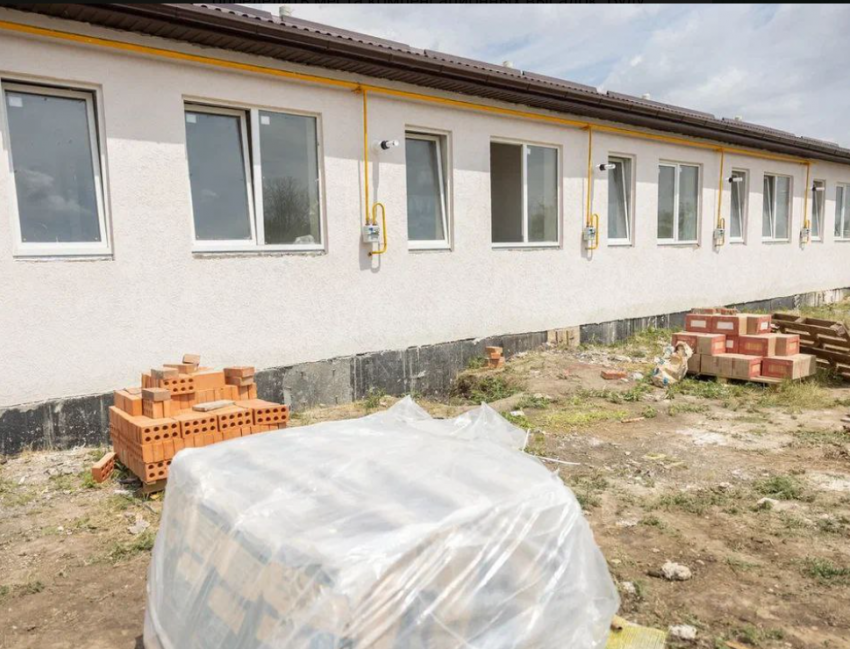 Власти показали дома для таганрогских детей-сирот - подрядчики поднажали, скоро будет сдача в эксплуатацию