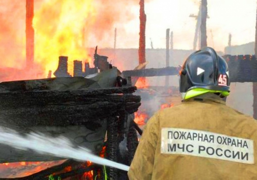 Пострадало только имущество: в Таганроге произошел пожар 