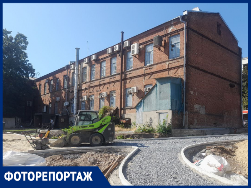 Показываем, как идет создание Почтового сквера в Таганроге 
