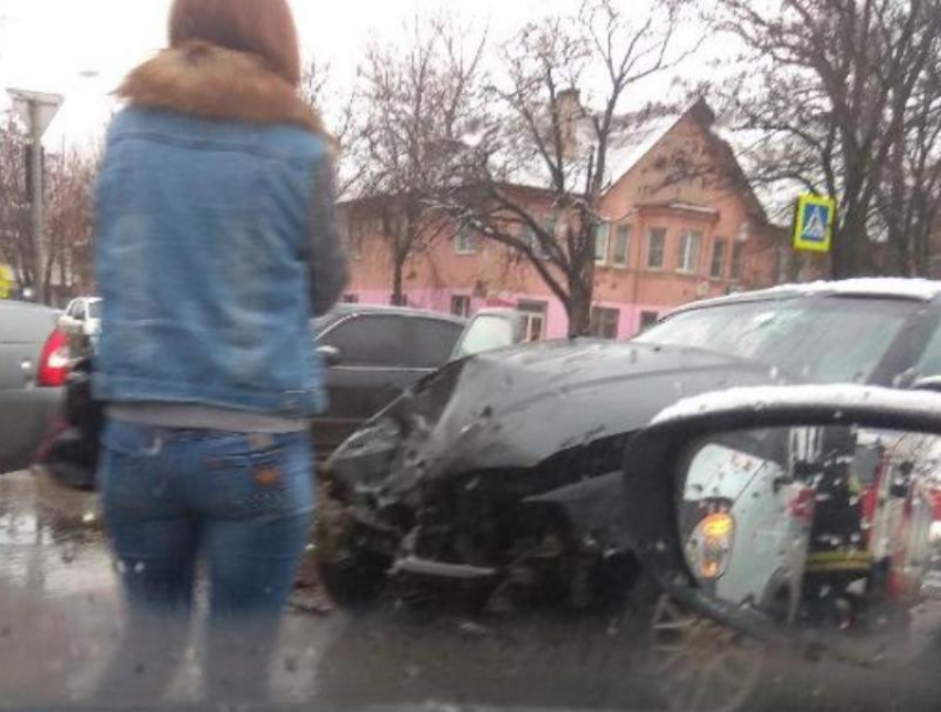 После  ухудшения погоды в Таганроге массово начались аварии