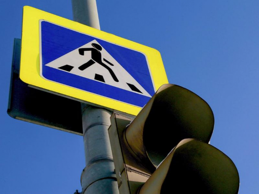 На одном из перекрестков Таганрога, больше чем на неделю, отключат светофор