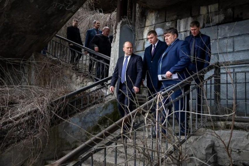 Ряд оперативных решений: Таганрог посетила группа губернаторского контроля 