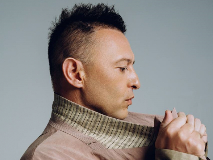 «Вы наша мощь и сила»: Рома Зверь опубликовал поздравление с 23 февраля