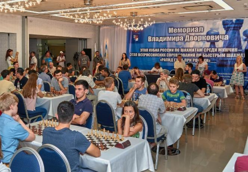 На «Донском рапиде» памяти Дворковича в Таганроге встретились шахматисты со всей России