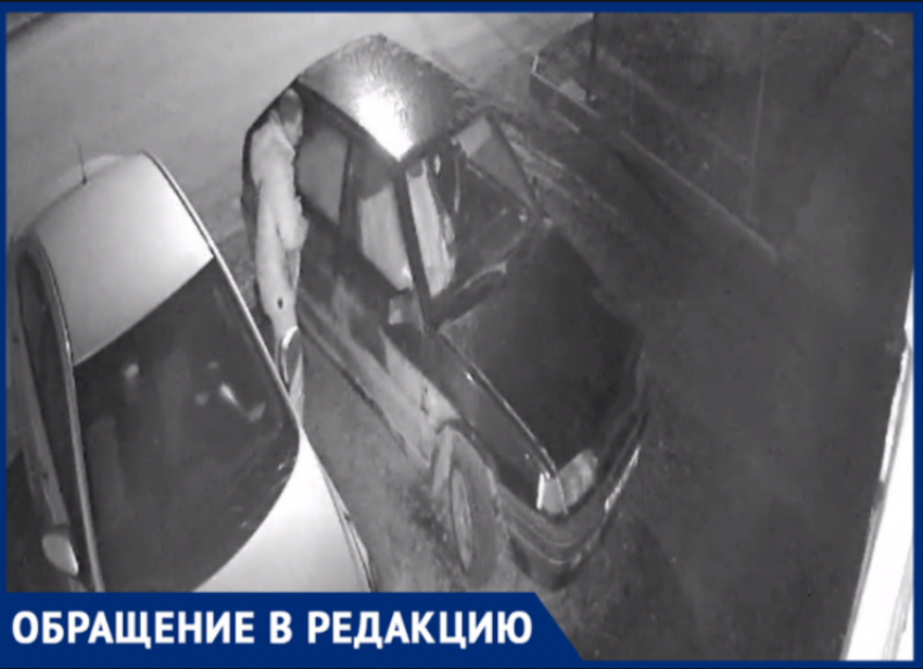 Видео очередного взлома автомобиля в Приморском районе прислали в «Блокнот Таганрог»