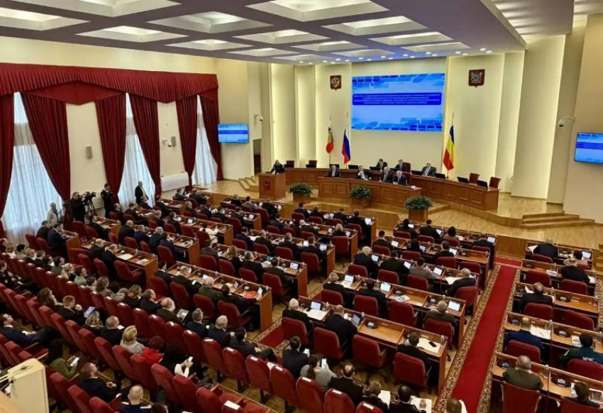 Миграционный контроль в действии: 34 натурализованных гражданина лишились российского паспорта