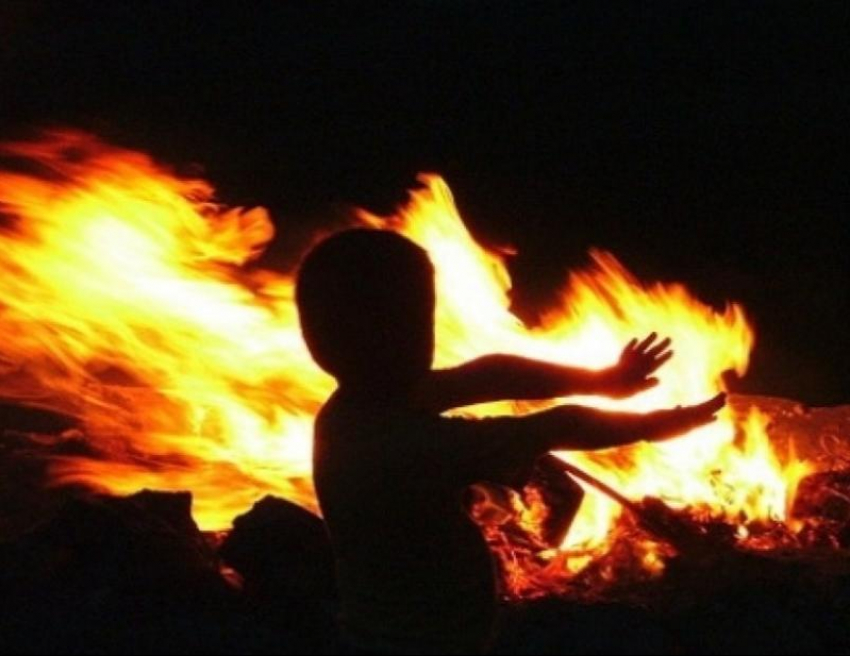 Трое детей пострадали в пожаре под Таганрогом