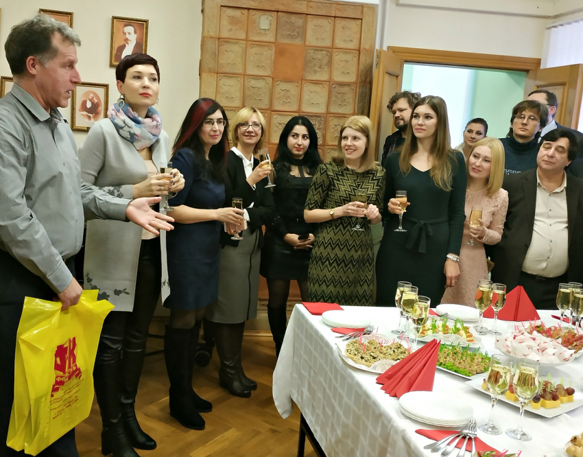 В Таганроге журналистов поздравили с Днем Российской печати