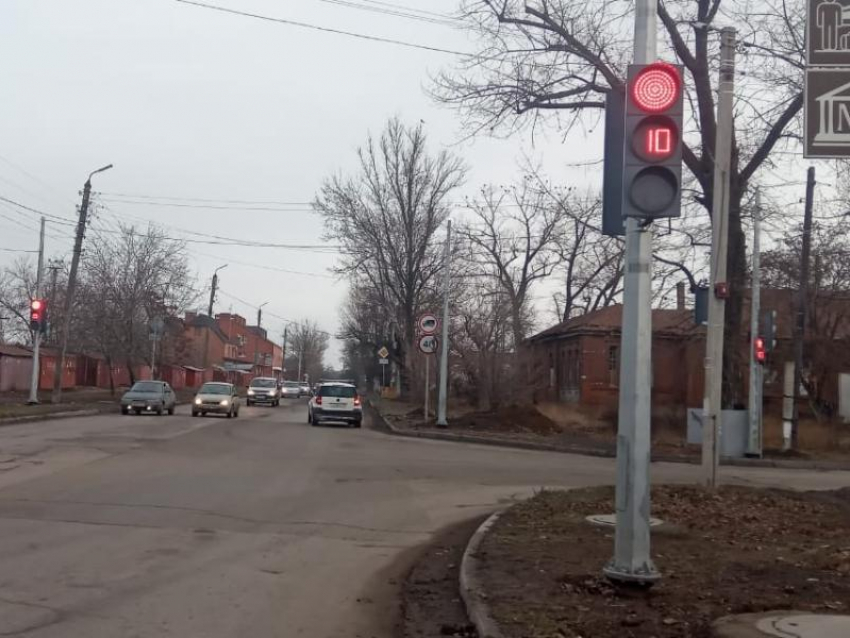 В Таганроге установили новые светофоры и скоро обновят старые