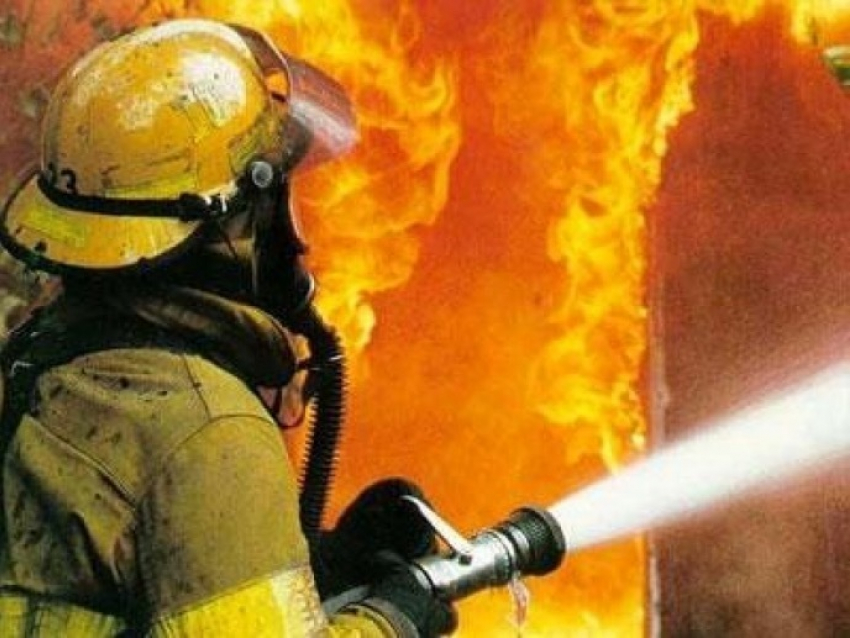 В Таганроге спасли 38 человек при пожаре 