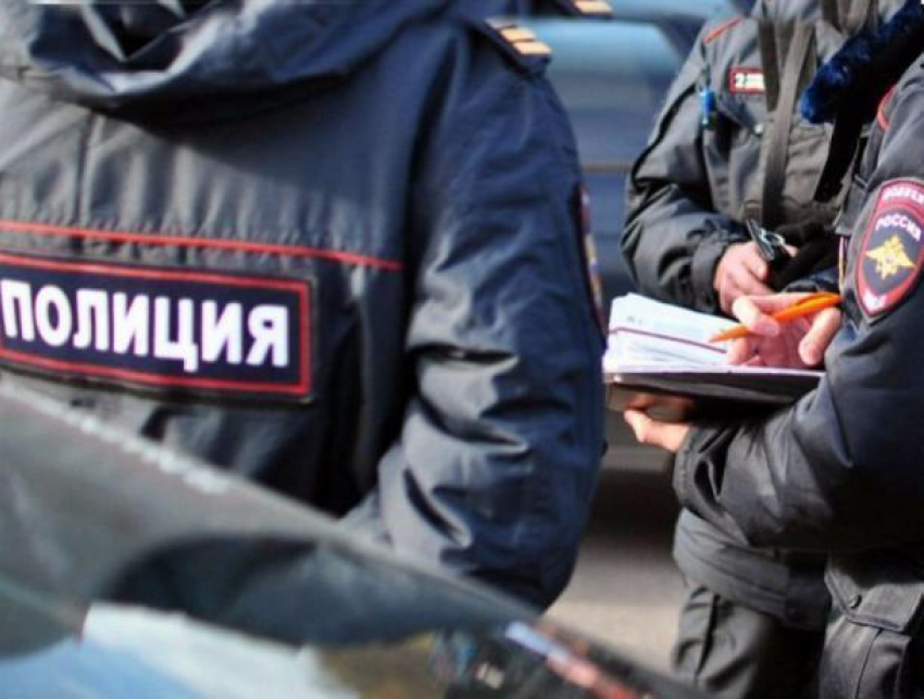 Труп неизвестной женщины обнаружили в заброшенном доме в Ростовской области