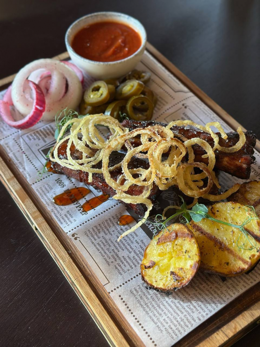 Товар дня: бутылка виноградного в подарок к заказу