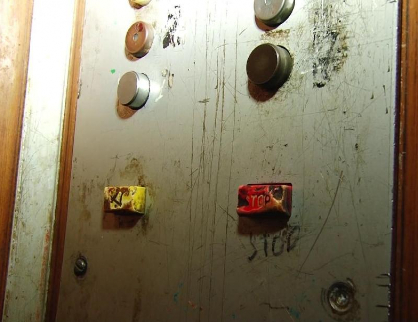 Заменят ли все старые лифты в многоэтажках Таганрога концу 2024 года?