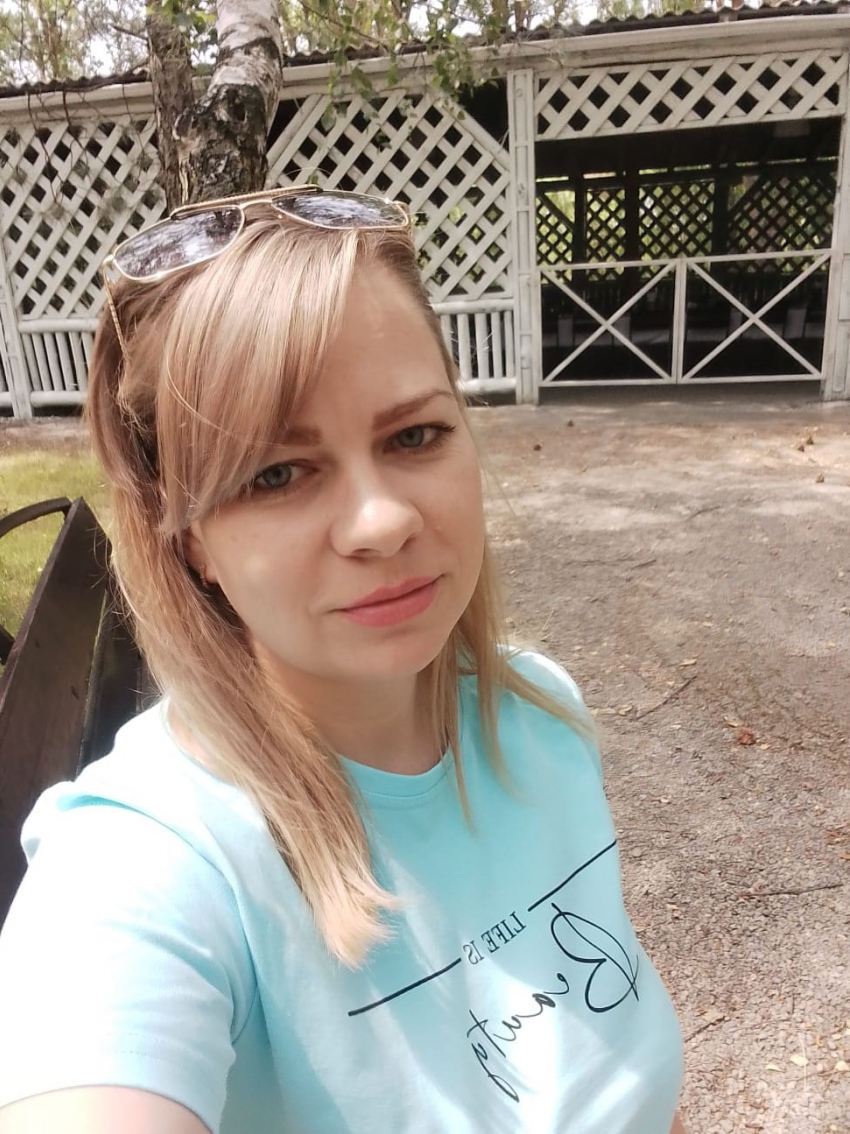 День рождения любимой воспитательницы: позитивное поздравление от коллег