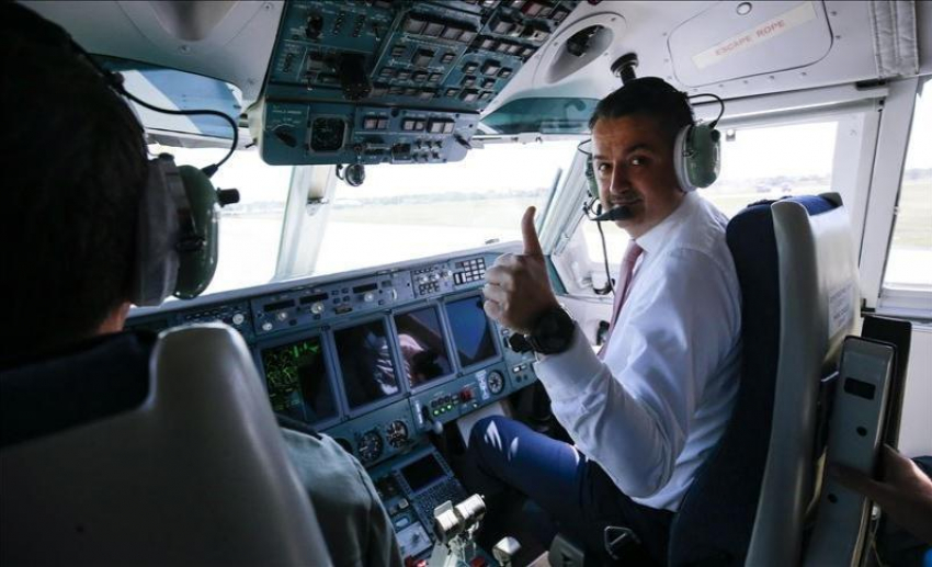 Таганрогский самолет Бе-200  продемонстрировали турецкому министру 