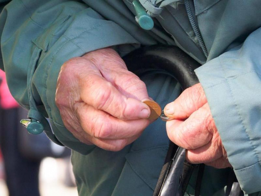 Только прокуратура заставила Пенсионный фонд Таганрога выдать положенные деньги