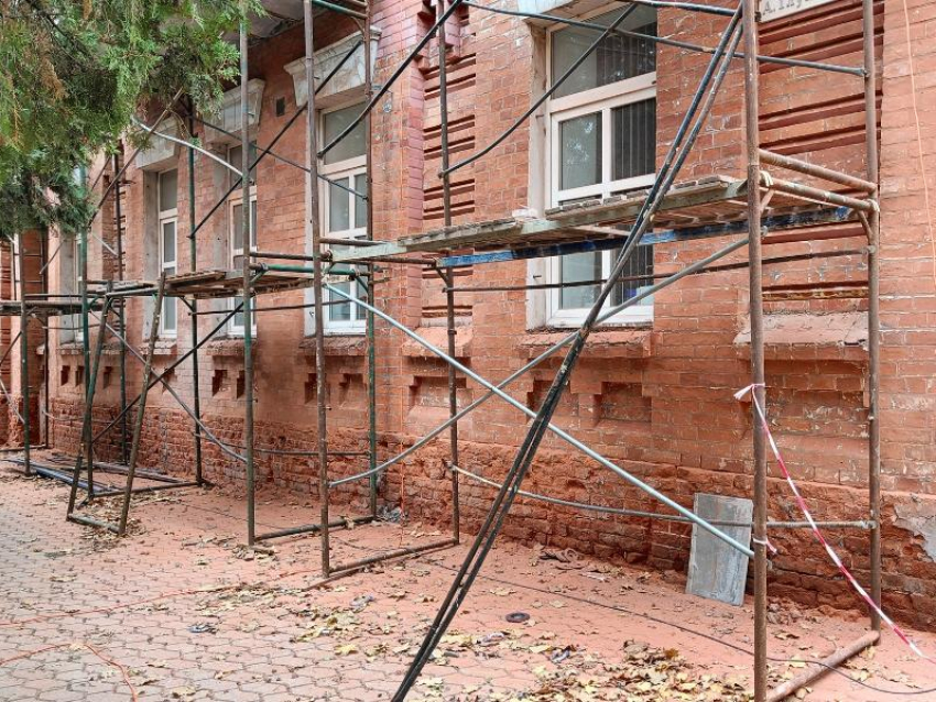 Почему общественников Таганрога возмутил ремонт здания налоговой?