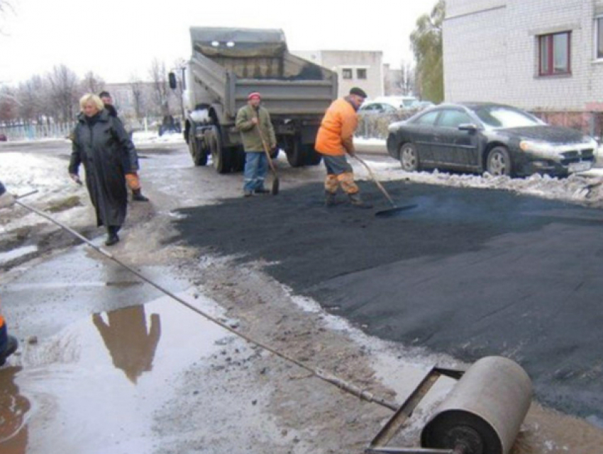 Крупные дорожные компании в Таганроге могут асфальтировать дороги  в мороз и снегопад