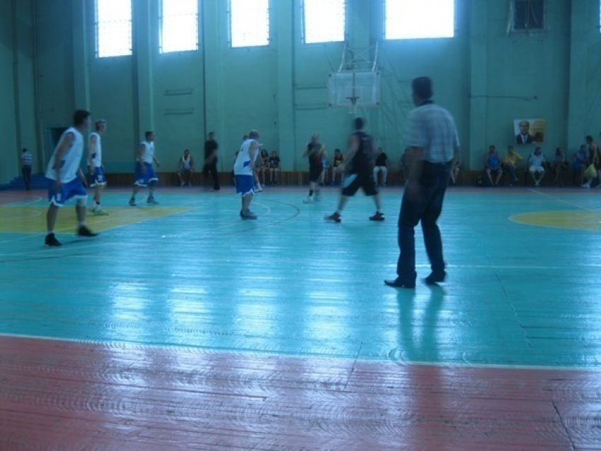 Баскетбольная команда Таганрога одержала победу в турнире памяти Анатолия Еремеева