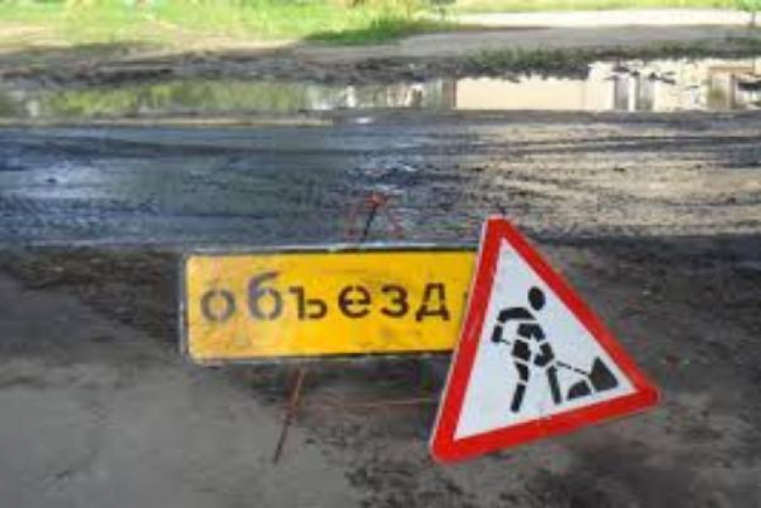 Алексей Махов рассказал о подготовке улиц Таганрога к капитальному ремонту дорог