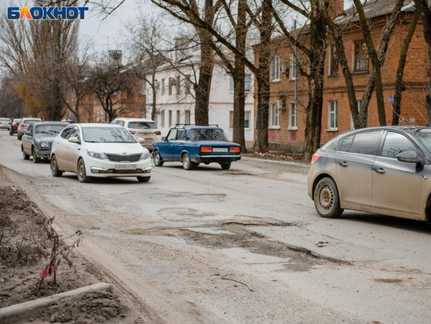 27 тыс. кв. метров аварийных дорог выявили в Таганроге в процессе инвентаризации