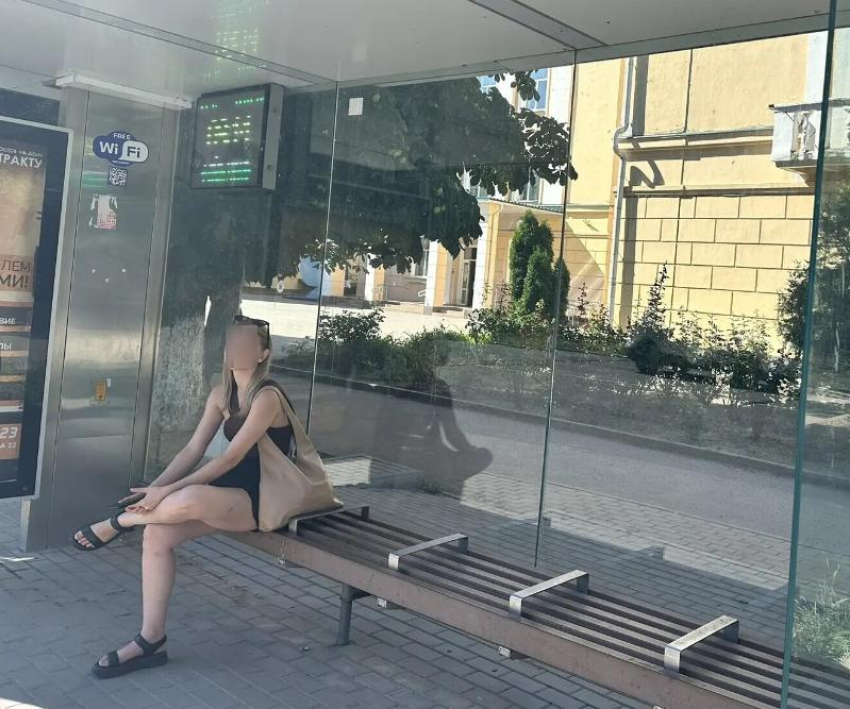 "Двое — не люди, видимо": таганрожец негодует, что 74-й автобус проехал мимо остановки