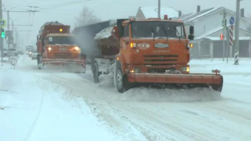 Снежный коллапс в Таганроге: город парализован, автобусы не ходят