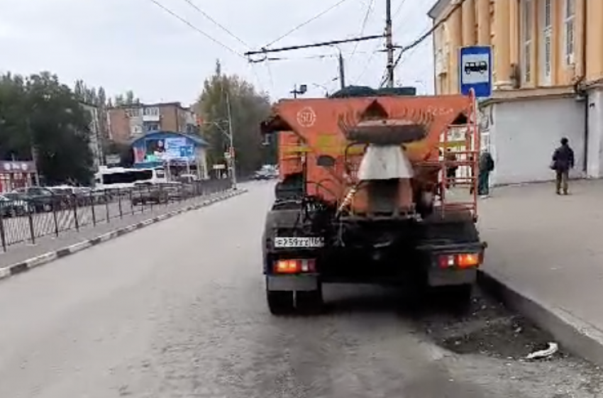 Хватило едва ли на два месяца: яма у Нового Вокзала в Таганроге выросла вновь 