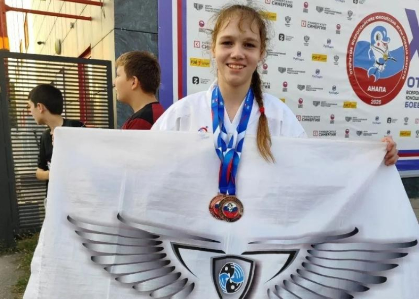 Таганрогская спортсменка стала дважды призером Всероссийских соревнований по карате