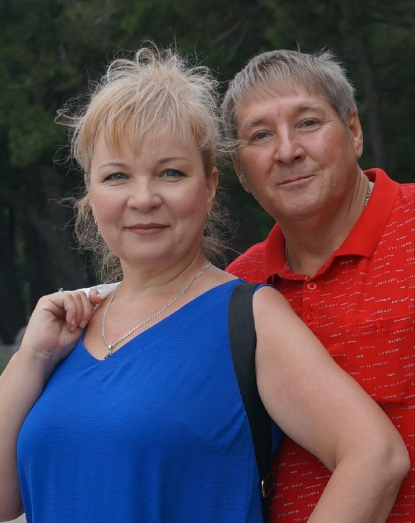 С 15-летием обретения друг друга друзья поздравили таганрожцев Марину и Владимира