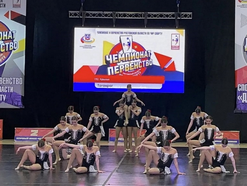 «Донские звезды»: таганроженки занялли призовые места на туринире по чир спорту