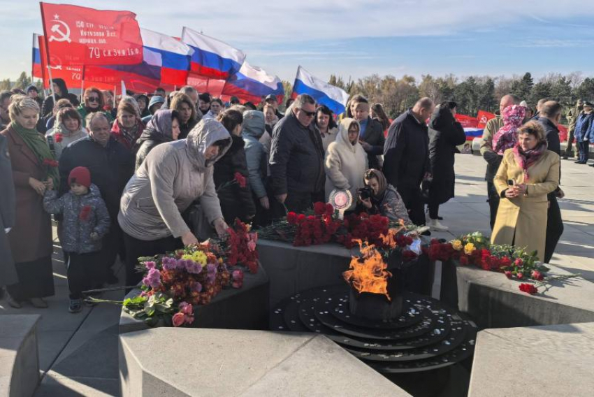 На Дону завершилась патриотическая эстафета «Венок Славы»